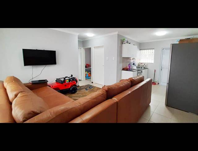 2 BEDROOM TOWNHOUSE RENTED IN FAIRVIEW